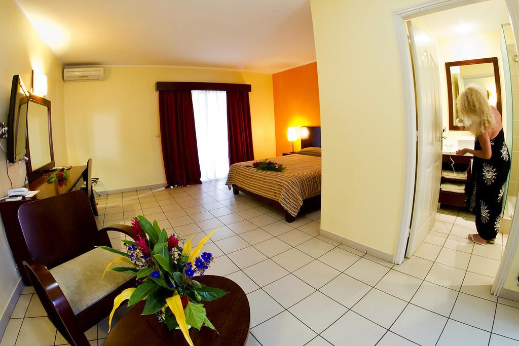 Hotel Koniambo Koné Zimmer foto